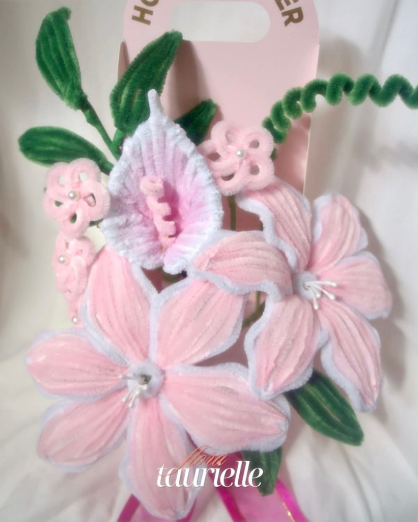 🌸 Blush Bloom Crochet Corsage